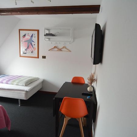 Billesgade Rooms โอเดนเซ ภายนอก รูปภาพ