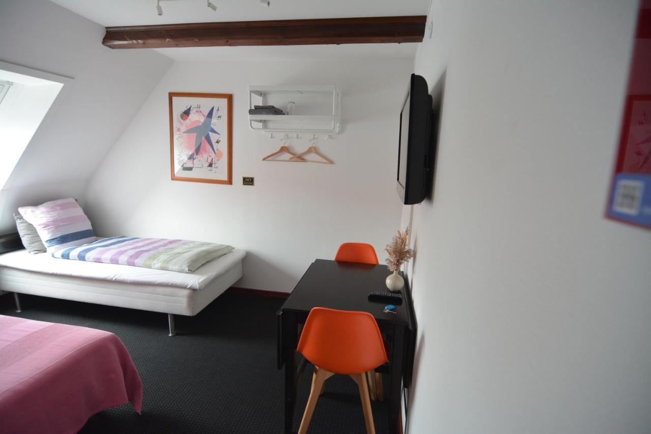 Billesgade Rooms โอเดนเซ ภายนอก รูปภาพ